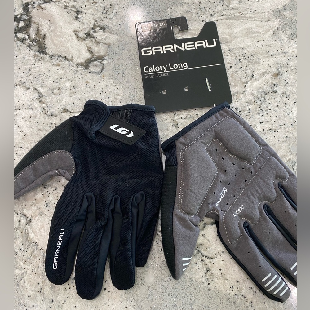 NWT Cycling Gloves - Men’s XL